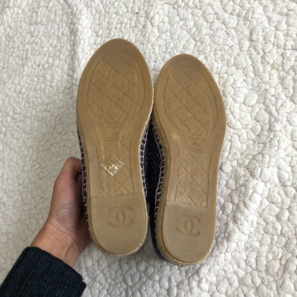 CHANEL Purple Tweed Espadrille Flats with Black Cap Toe and Jute Sole - Picture 7 of 16